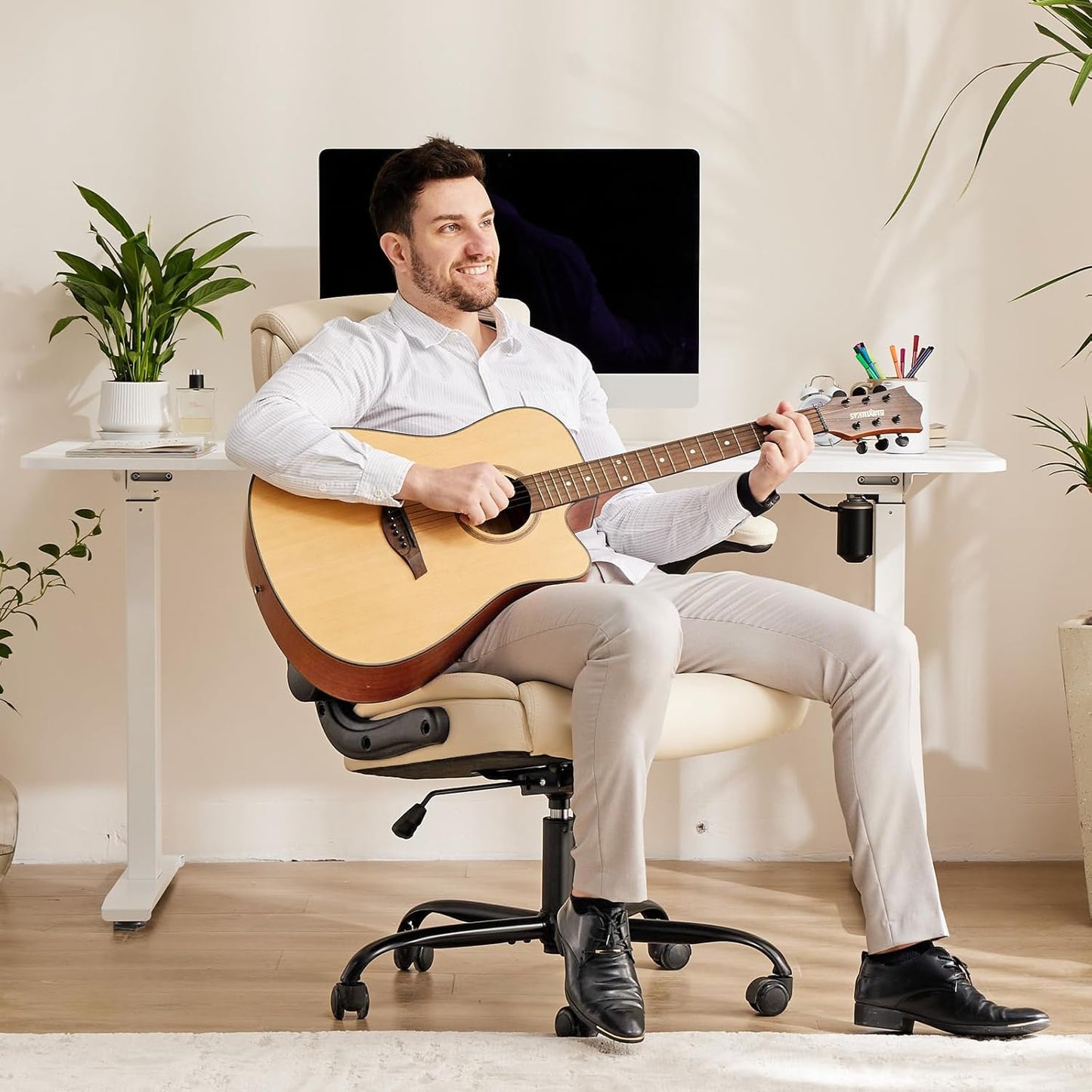 Computer Gaming Chair, Ergonomic High Back Heavy Duty Task Desk Office Chairs with Wheels, Flip-Up Arms, Adjustable Height, PU Leather, Cream